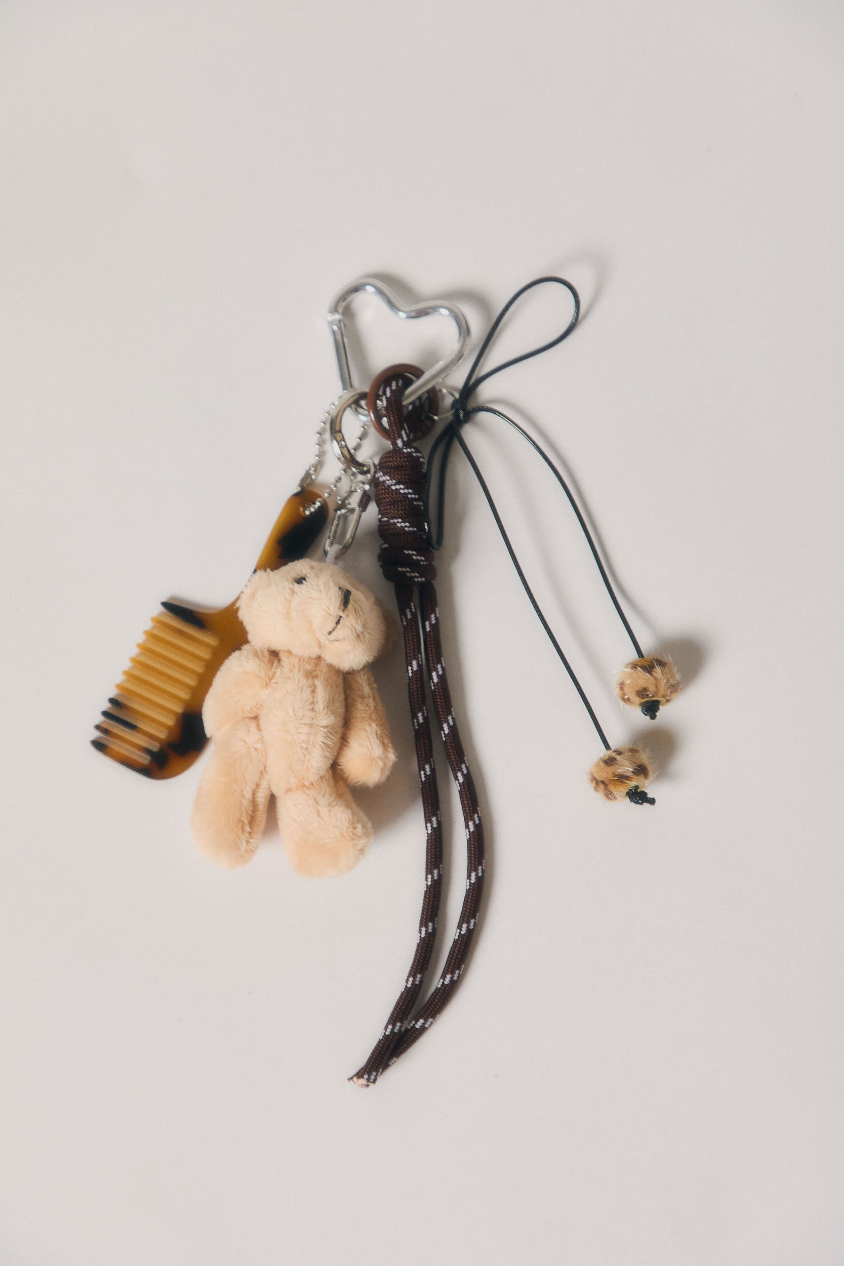 Charm oso de peluche beige