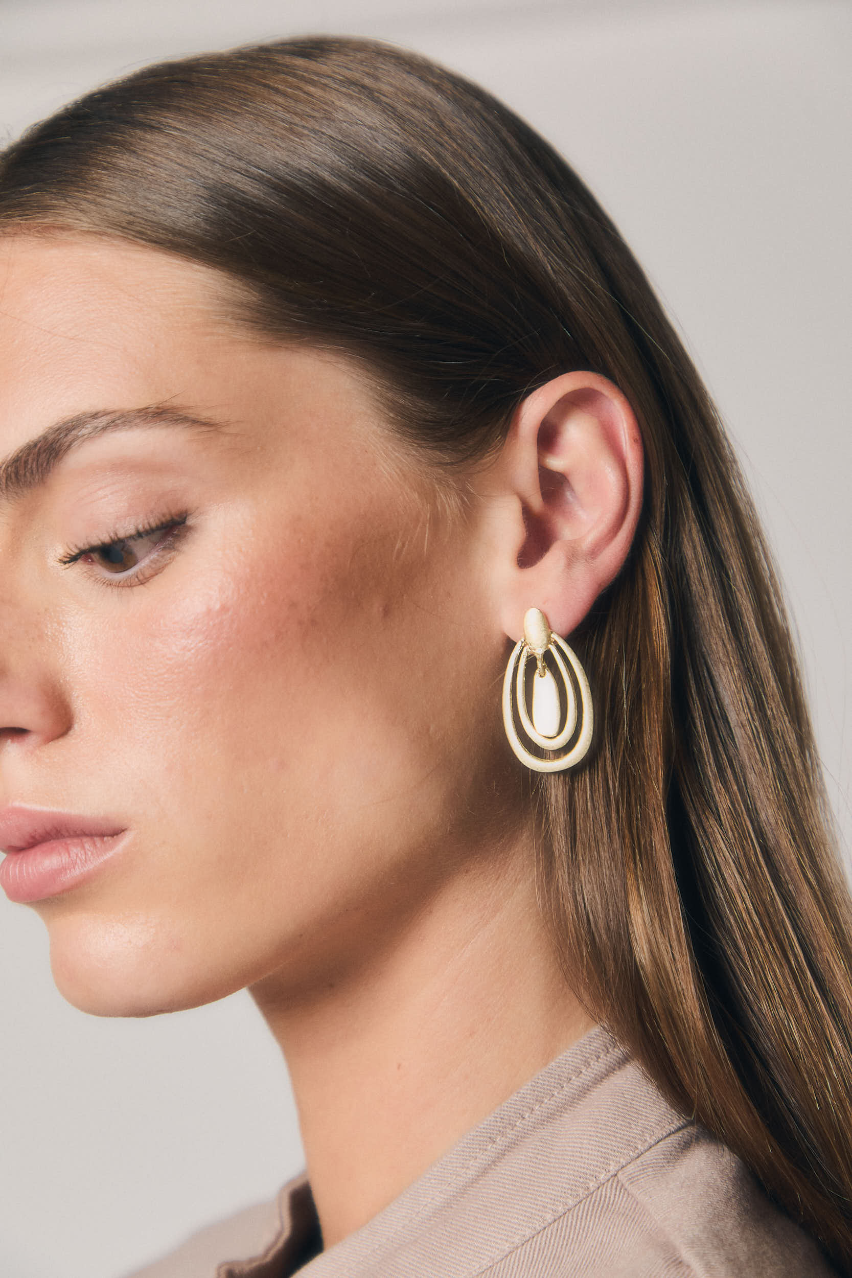Pendientes aros ovalados dorados