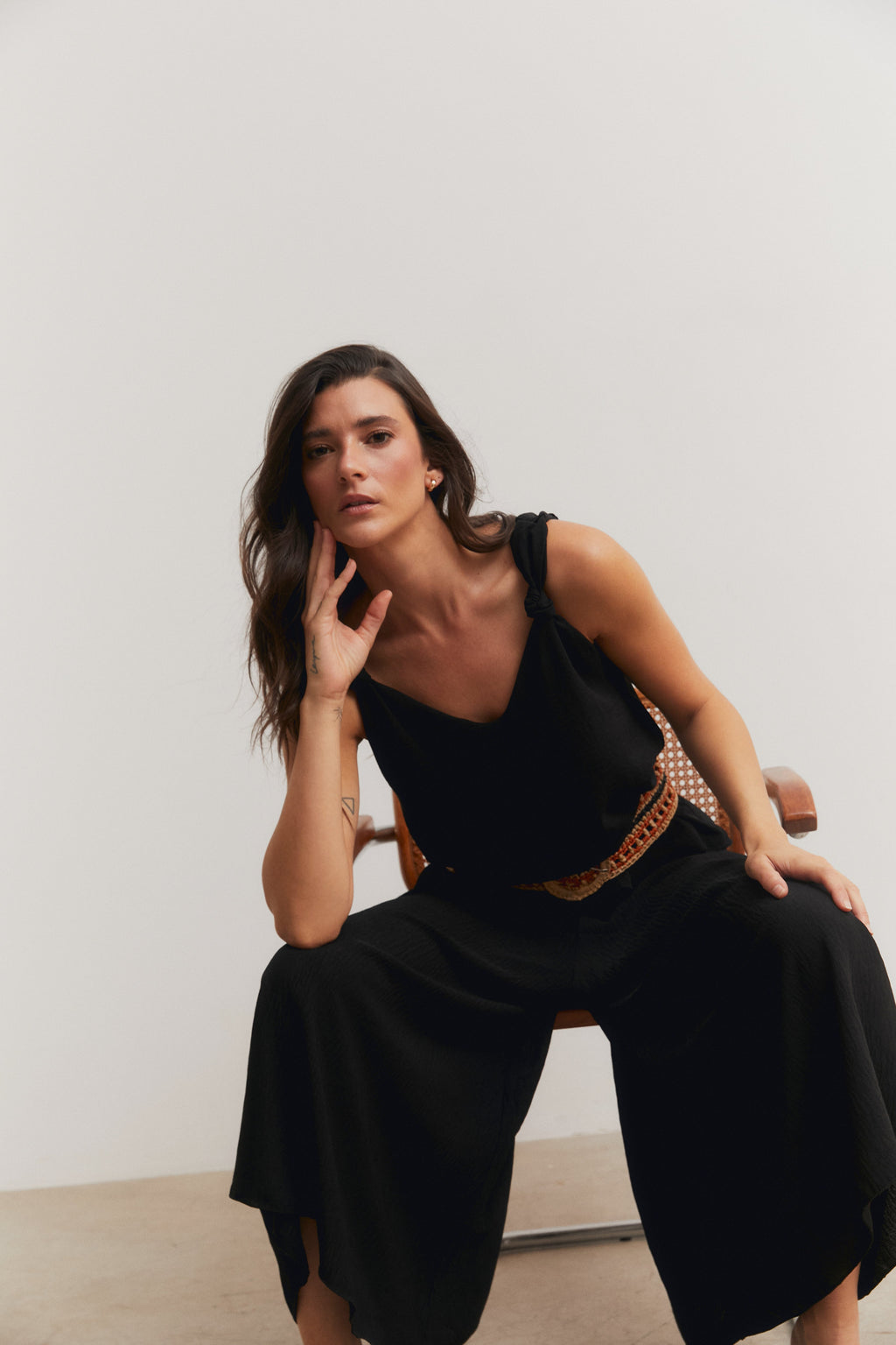 Pantalón fluido ancho negro