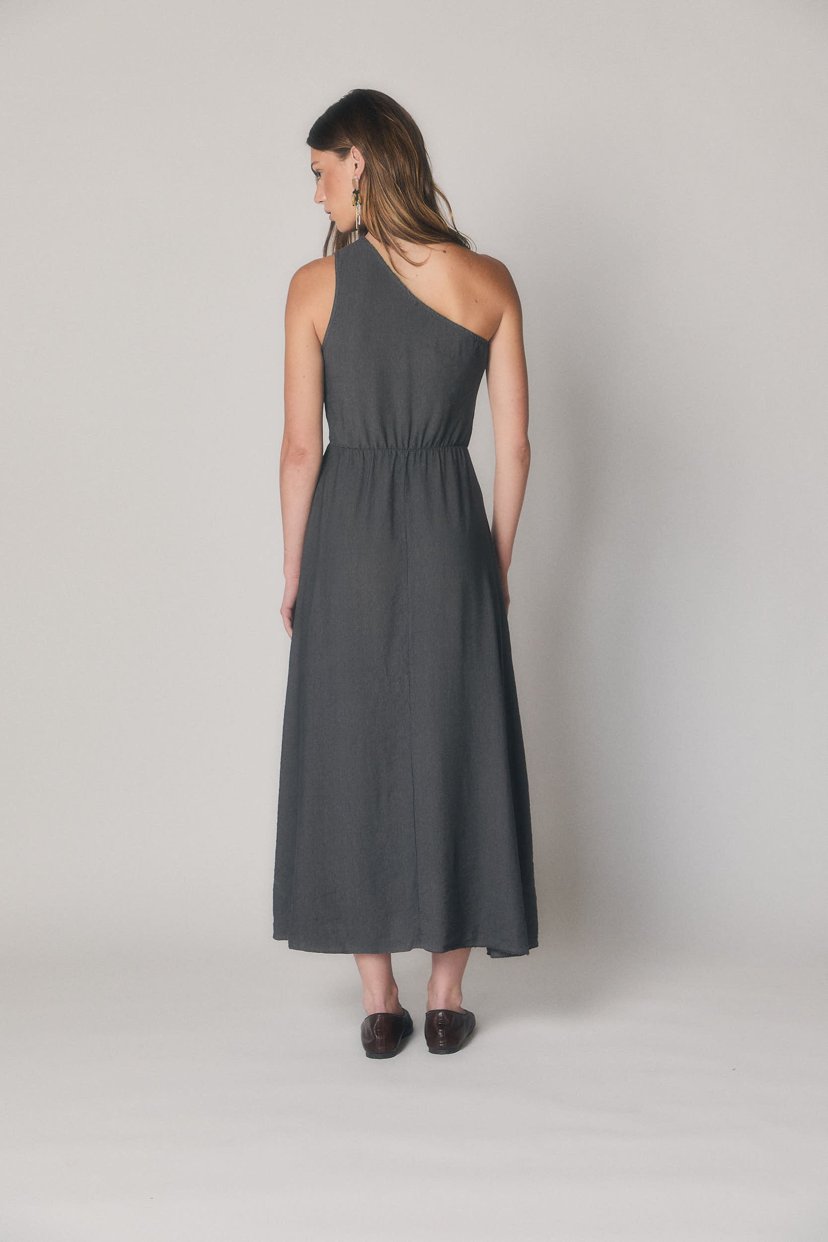 Vestido Midi Asimétrico Gris Antracita | Fiesta