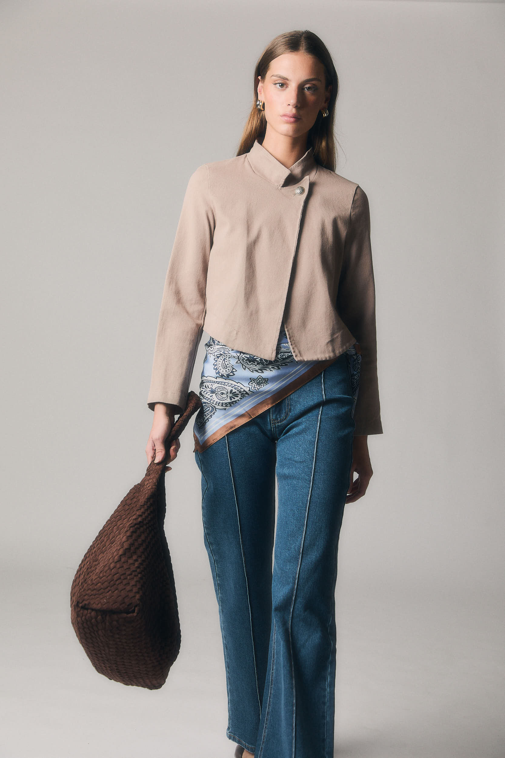 Chaqueta Cruzada Beige con Botón | Entretiempo