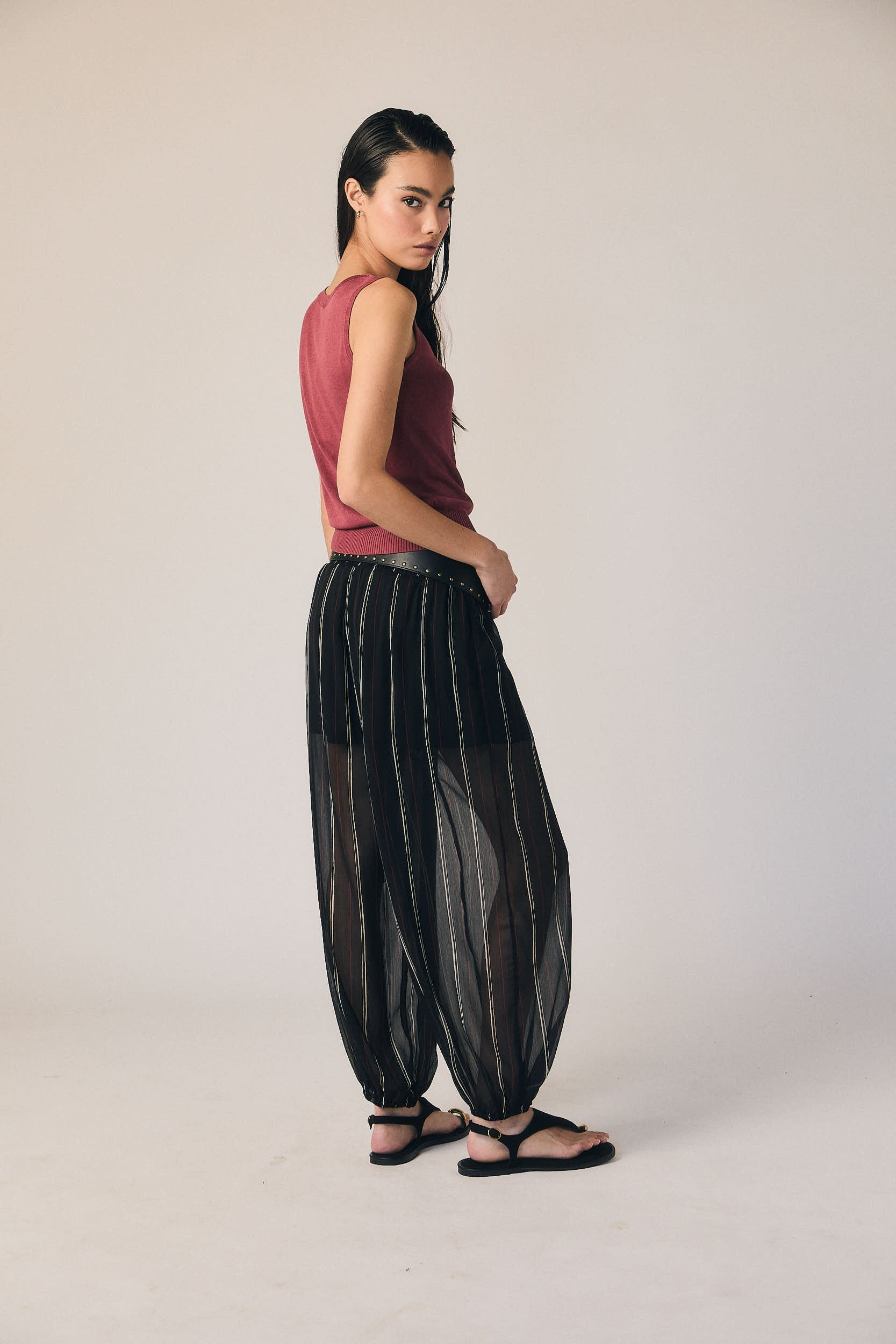 Pantalón bombacho gasa rayas negro